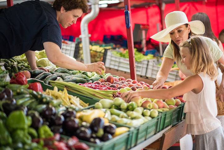 Rock the Fall Farmers Market with a Cooling Mist