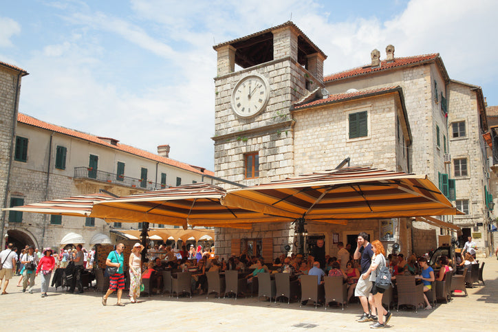 Reinvigorate Your Hotel Patio Dining with Cool Misting
